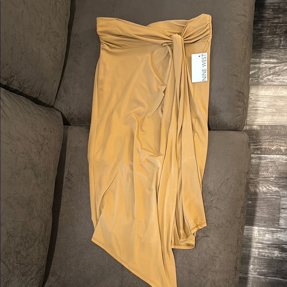 Nine West Women's Gold Maxi Skirt